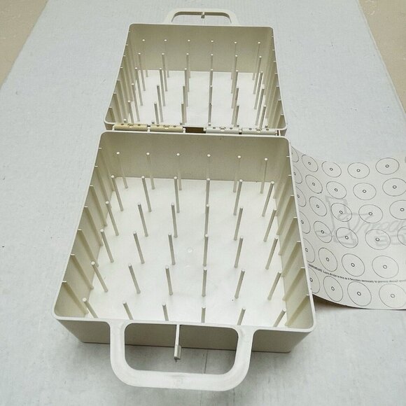 Vintage Thread Box 72 Spool Holder Plastic Carrying Case Made In USA Sewing - Picture 7 of 9